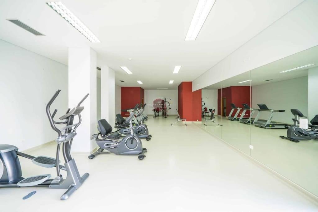 شقة Vista Mar - Ac, Pool & Gym فونشال المظهر الخارجي الصورة
